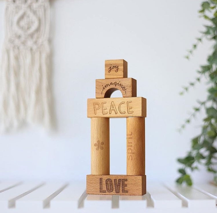 WOODEN STORY | Blocks |  Peace & Love 29 pieces | Natural