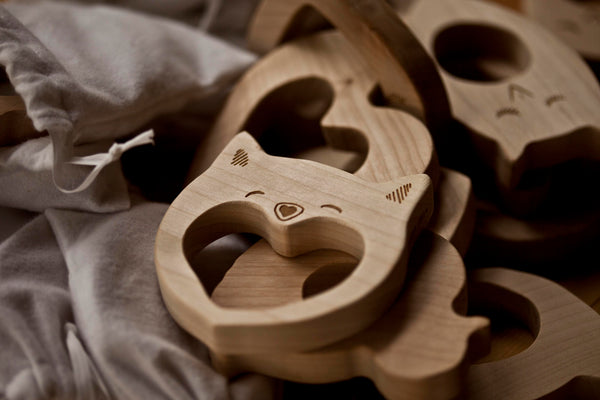 WOODEN STORY Heart Maplewood Teether