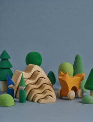 RADUGA GRËZ  | Wooden Mountain Stacker Small | Natural