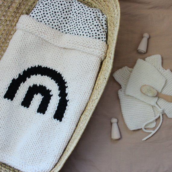 YARNING MADE  Bassinet Baby Blanket The Rainbow Monochrome
