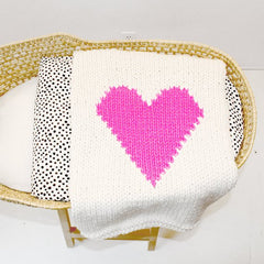 YARNING MADE  Bassinet Baby Blanket Heart Pink