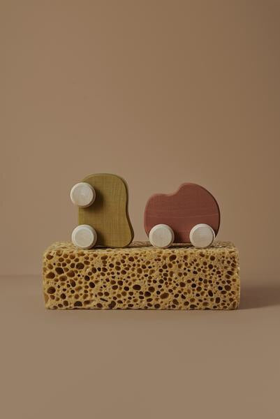 RADUGA GRËZ  | Wooden Toy Car | Olive