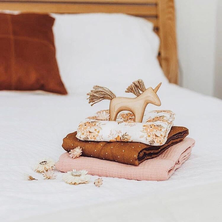 TATEPLOTA | Wooden Unicorn | Madelina